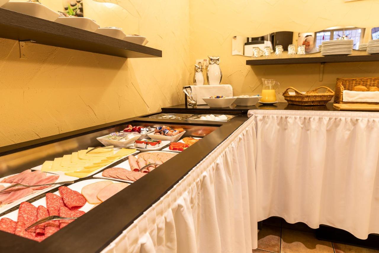 Hotel Schuetze Superior Huerth Ngoại thất bức ảnh